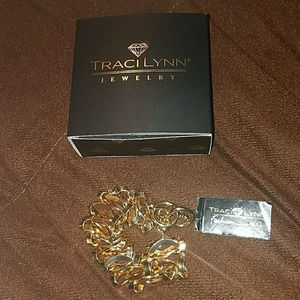 Traci Lynn Gold In the Loop bracelet
